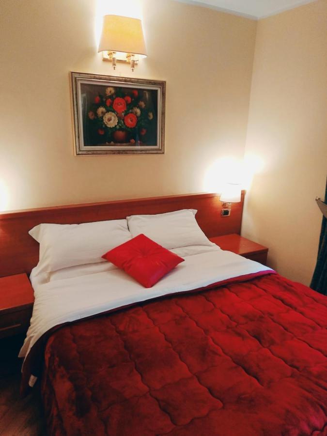 Hotel Fenicia Roma Exterior foto
