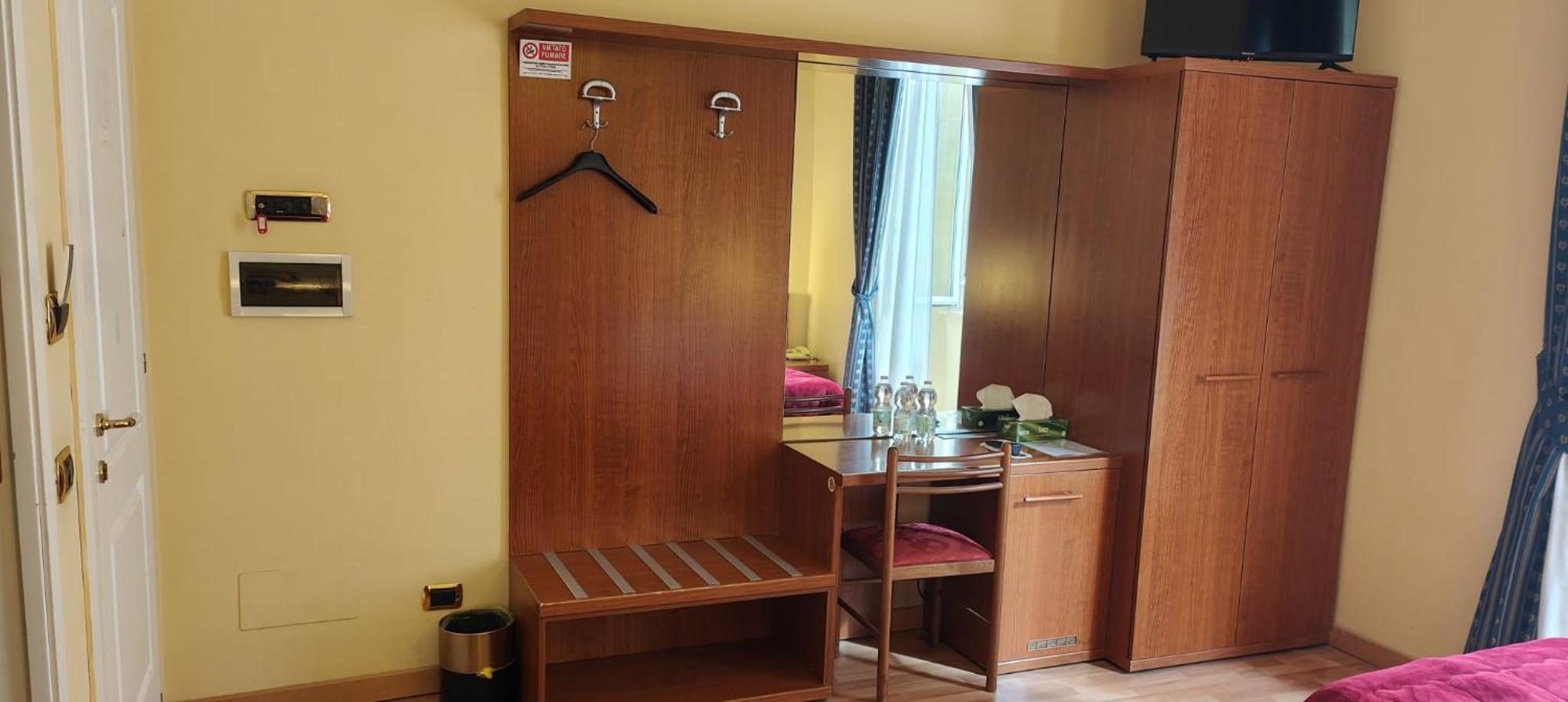 Hotel Fenicia Roma Exterior foto